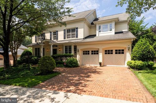 9507 Shelly Krasnow Ln, FAIRFAX, VA, 22031-4720 | Card Image