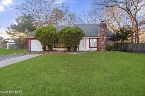 1226 Hermosa Dr, Lakewood, NJ, 08701-2216 | Card Image