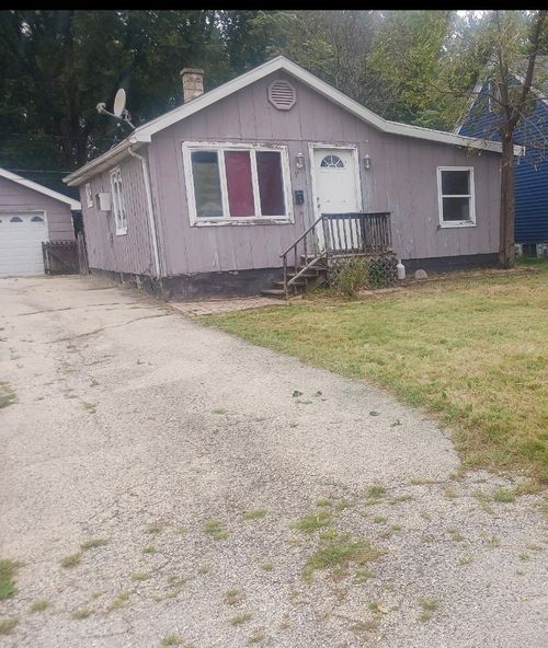 11 Nw Circle Dr, Joliet, IL, 60433-1509 | Card Image