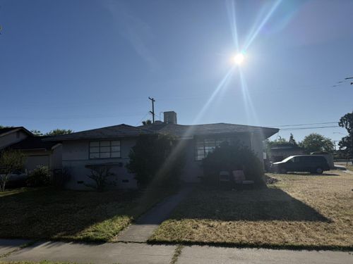 3856 N Hacienda Drive, Fresno, CA, 93705 | Card Image