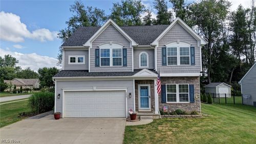 3059 Stonehurst Rd, Uniontown, OH, 44685-8387 | Card Image