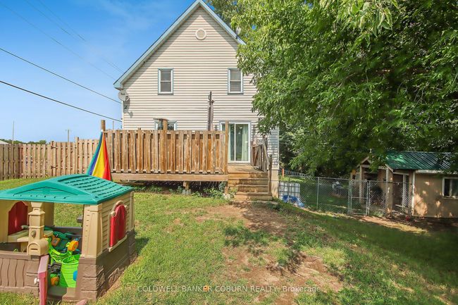 10658 Main St, House other with 4 bedrooms, 2 bathrooms and 3 parking in South Mountain ON | Image 39