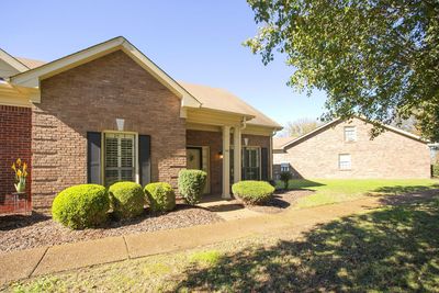 8501 Sawyer Brown Rd, Townhouse with 3 bedrooms, 3 bathrooms and 2 parking in Nashville TN | Image 2