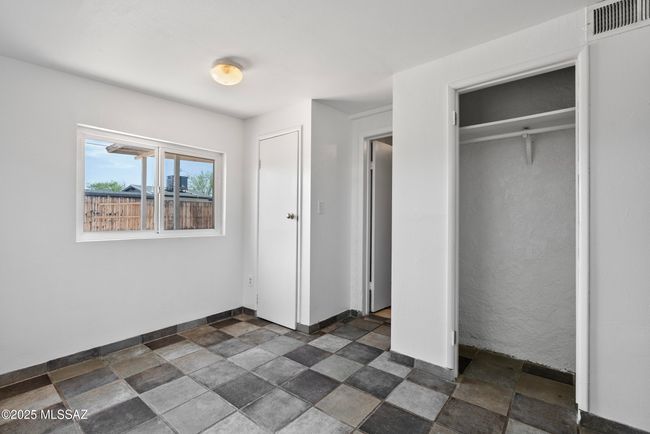 4812 e 3rd st-2-14 | Image 20