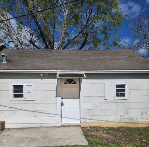 12-211 Avenue B, La Marque, TX, 77568-4363 | Card Image