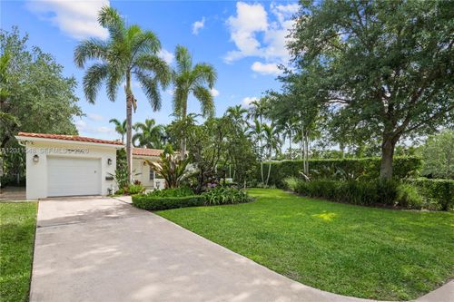 1111 Placetas Ave, Coral Gables, FL, 33146-3240 | Card Image