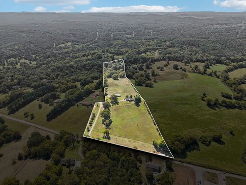 7661 Rocky Fork Rd, Smyrna, TN, 37167-6133 | Card Image