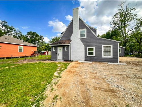 2555 Pierce St, Beaumont, TX, 77703-2129 | Card Image
