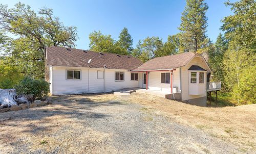 24131 Redwood Hwy, Kerby, OR, 97531-9725 | Card Image