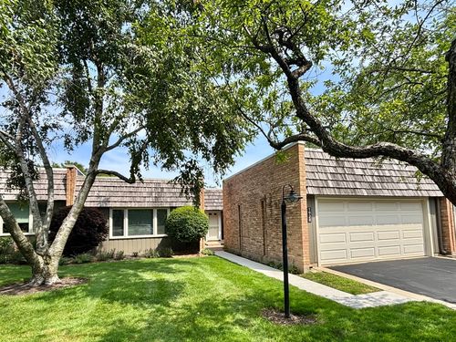 1928 Somerset Ln, Northbrook, IL, 60062-6068 | Card Image