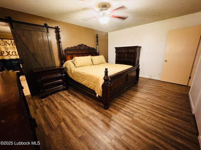 Another view of master... | Image 17