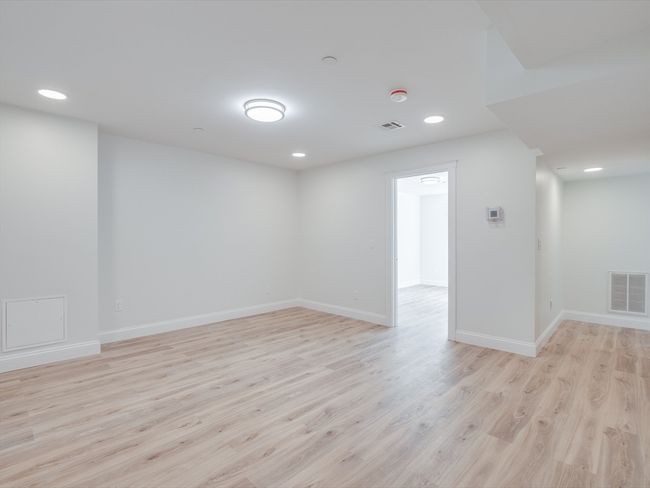 APT-1 - 14 William St, Condo with 2 bedrooms, 1 bathrooms and null parking in Worcester MA | Image 12