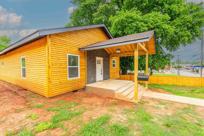 504 Austin Ave, House other with 3 bedrooms, 2 bathrooms and null parking in Sheffield AL | Image 4