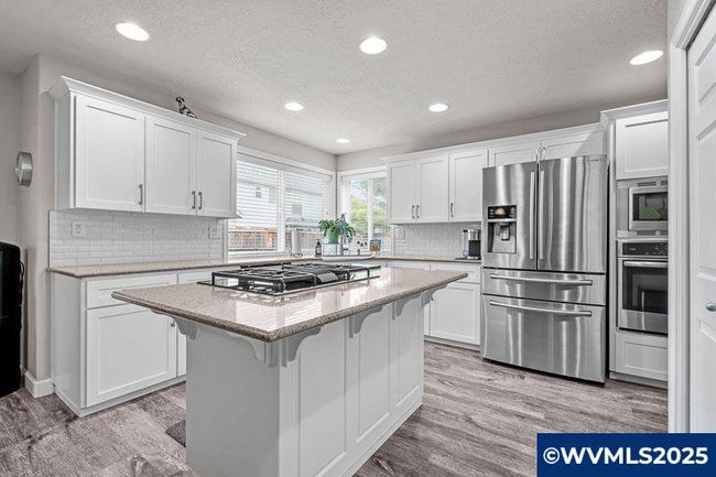 715 Shadowwood Loop Rd, House other with 4 bedrooms, 3 bathrooms and null parking in Keizer OR | Image 12