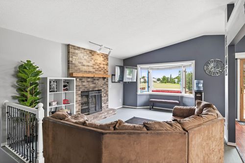 3008 94th Ave N, Brooklyn Park, MN, 55444-2948 | Card Image