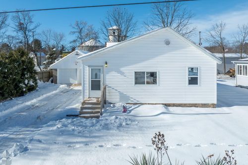 19715 Conklin St, Conklin, MI, 49403-9744 | Card Image