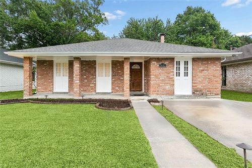 3032 Kentucky Ave, Kenner, LA, 70065-4631 | Card Image