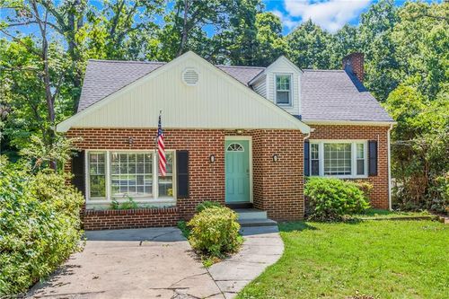 127 Rosedale Cir, Winston-Salem, NC, 27106-4634 | Card Image