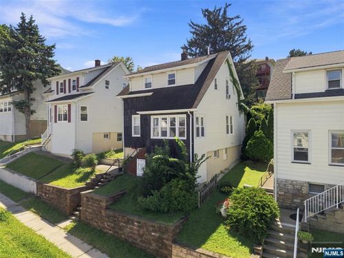 36 Sampson St, Garfield, NJ, 07026-2737 | Card Image