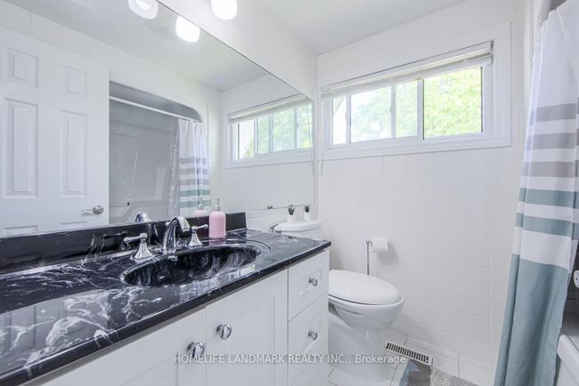 915 Harding St, House other with 3 bedrooms, 2 bathrooms and 3 parking in Whitby ON | Image 34