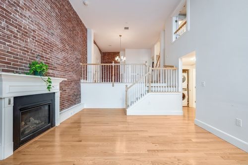 apt-7-52 Sanborn St, Reading, MA, 01867-2949 | Card Image