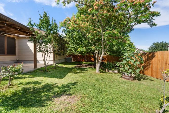366 Matthews, House other with 3 bedrooms, 2 bathrooms and 4 parking in Kyle TX | Image 23