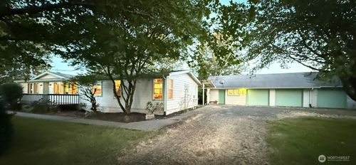 179 Bay Rd, Winlock, WA, 98596-9302 | Card Image