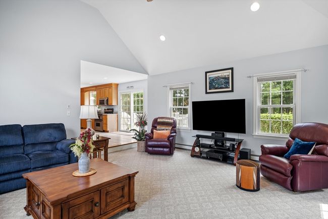 21 Highland Cir, House other with 3 bedrooms, 3 bathrooms and 6 parking in Halifax MA | Image 16