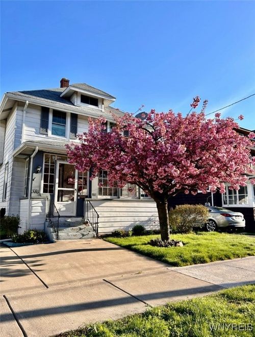376 Miller St, North Tonawanda, NY, 14120-7008 | Card Image