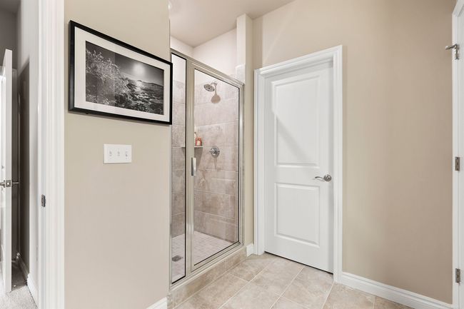 Shower | Image 22