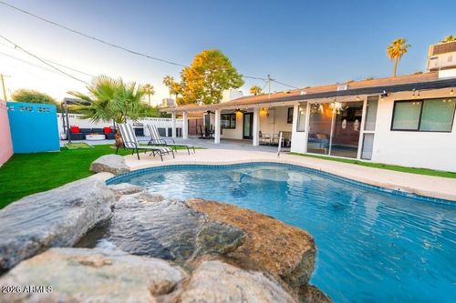 8331 E Meadowbrook Ave, Scottsdale, AZ, 85251-1749 | Card Image