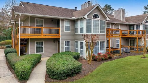 106 Berkeley Woods Dr, Duluth, GA, 30096-6344 | Card Image