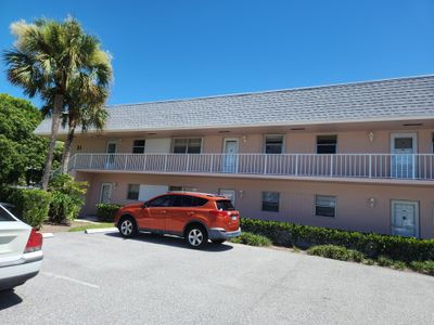 307 - 18081 Se Country Club Drive, Condo with 2 bedrooms, 1 bathrooms and null parking in Jupiter FL | Image 1