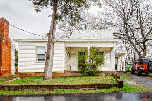 313 South Street, Bedford, VA, 24523 | Card Image