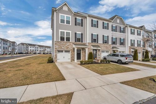 2 Kohlmyer Dr, PENNSAUKEN, NJ, 08110-1246 | Card Image