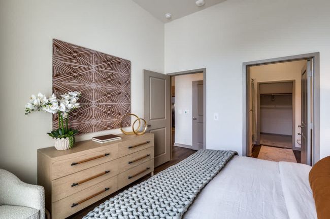View of bedroom | Image 11