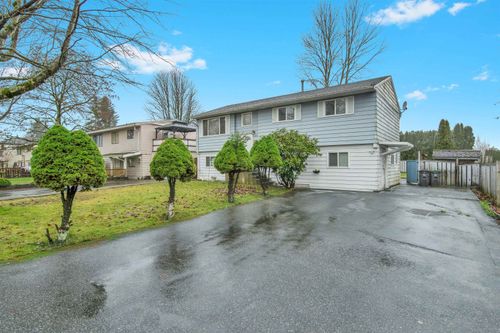 {{alt}} | Card Image