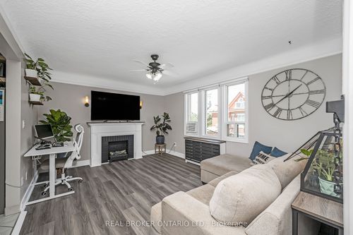 22-6 Vineland Ave, Hamilton, ON, L8M1R4 | Card Image