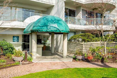 112-1785 Martin Dr, Surrey, BC, V4A9T5 | Card Image