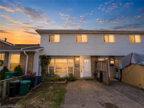 724 Parkview Cres, Cambridge, ON, N3H4X9 | Card Image
