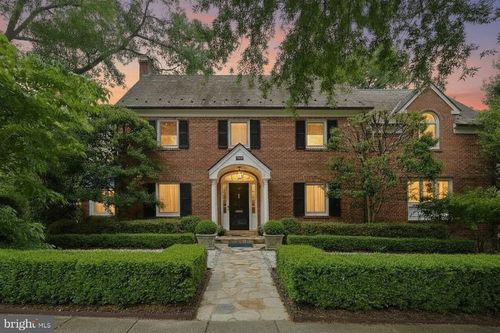 4600 Warren St Nw, WASHINGTON, DC, 20016-2462 | Card Image