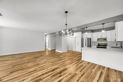 unit-203-651 Bering Dr, Houston, TX, 77057-2100 | Card Image