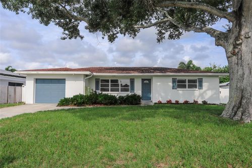 10011 110th Street, SEMINOLE, FL, 33772 | Card Image