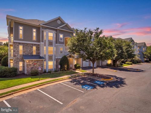 301-504 Sunset View Ter Se, LEESBURG, VA, 20175-6192 | Card Image