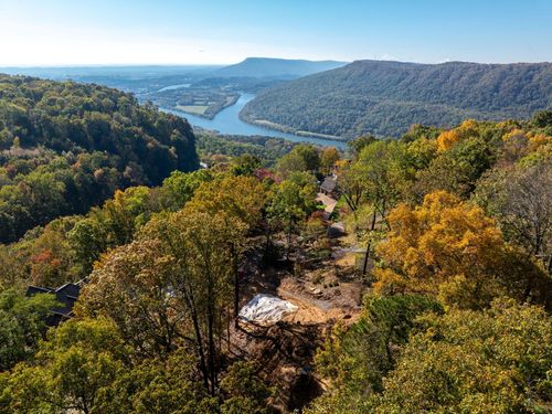 204 Mathes Ln, Signal Mountain, TN, 37377-2266 | Card Image