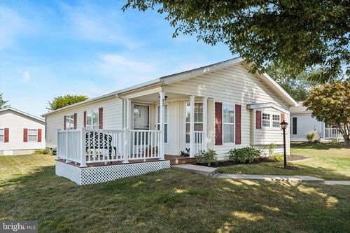 92 Acorn Ct E, NEW HOPE, PA, 18938-1541 | Card Image