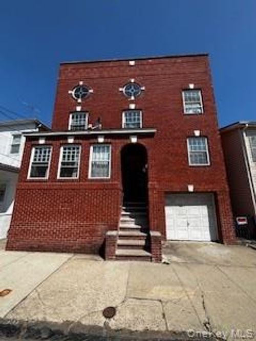 49 Howard St, Sleepy Hollow, NY, 10591-2216 | Card Image