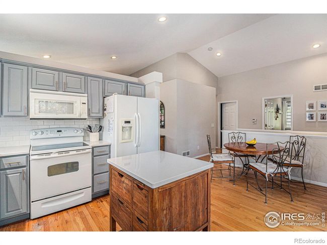 Kitchen/dining | Image 7