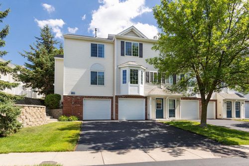 7792 Arboretum Village Circle, Chanhassen, MN, 55317 | Card Image