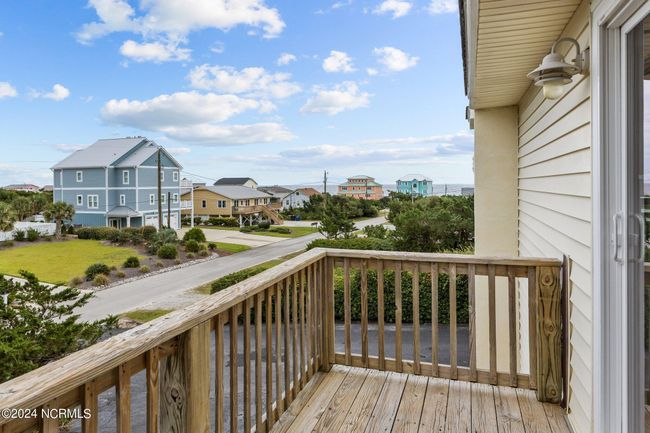 109 Yaupon Dr, Home with 2 bedrooms, 1 bathrooms and null parking in Emerald Isle NC | Image 28